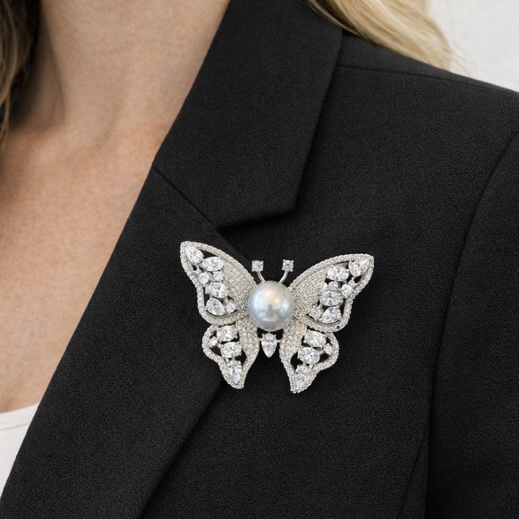 Swarovski Crystals Silver Butterfly Brooch - Picture 2 of 6